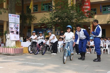 Xe máy vẫn là phương tiện di chuyển chủ yếu của người Việt