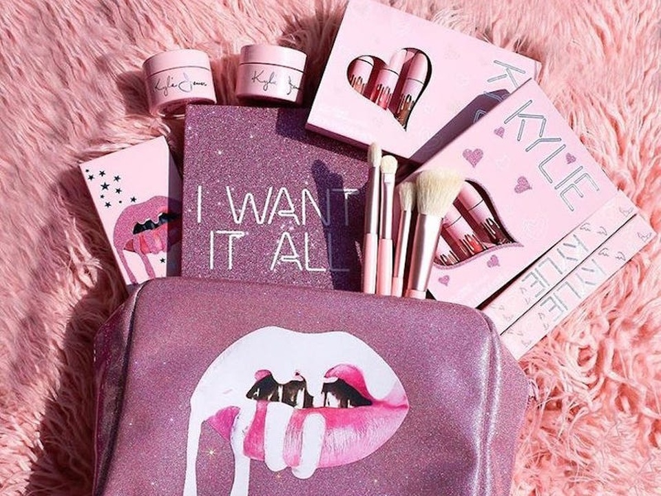 Nhìn lại chặng đường đã qua của “tỷ phú bị phế truất” Kylie Jenner - 10 Nhìn lại chặng đường đã qua của “tỷ phú bị phế truất” Kylie Jenner - 10