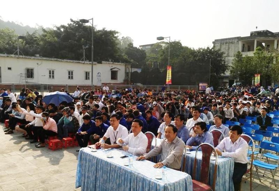 Thanh Hóa: Thưởng Tết cao nhất 180 triệu đồng - 3 Thanh Hóa: Thưởng Tết cao nhất 180 triệu đồng - 3