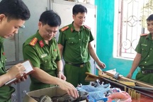 Triệt xóa 2 điểm chế tạo súng, thuốc súng và đạn