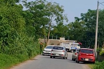 Phát hiện thi thể đàn ông có nhiều hình xăm bên bờ mương