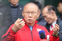 Báo Trung Quốc "tố" HLV Park Hang Seo nhận định sai đội bóng của Li Tie