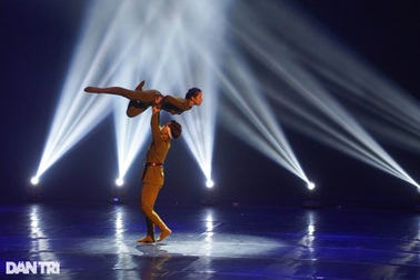 Những hình ảnh lung linh trong đêm thi cuối của các thí sinh Học viện múa