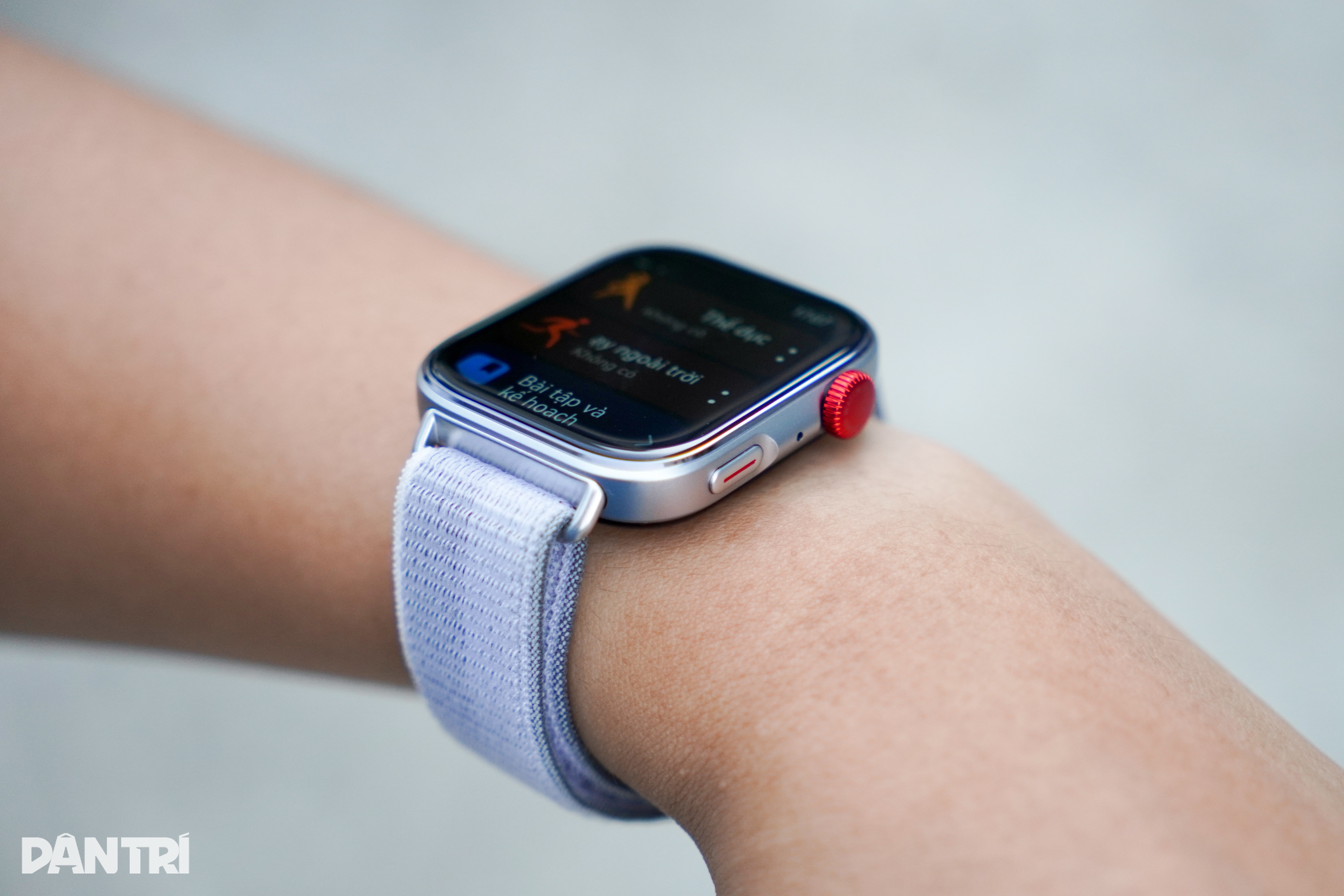 View - Đánh giá đồng hồ thông minh Huawei Watch Fit 4: Phù hợp với ai? | Báo Dân trí