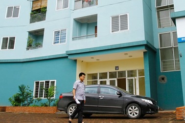 Vì sao nhà thu nhập thấp đắt hơn nhà thương mại?