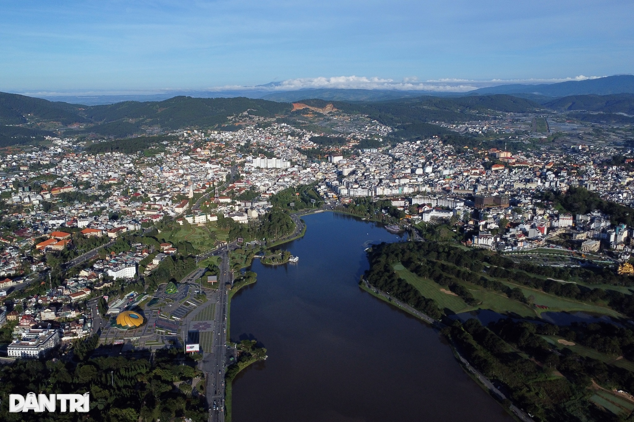 ដីសម្រាប់ភោជនីយដ្ឋាន Thuy Ta នៅ Da Lat ជាមួយនឹងតម្លៃជួល 15.15 ពាន់លានដុង/ឆ្នាំ៖ អ្នកឈ្នះបានបង្ហាញ - 1 Đất nhà hàng Thủy Tạ Đà Lạt giá thuê 15,15 tỷ đồng/năm: Lộ diện người trúng - 1