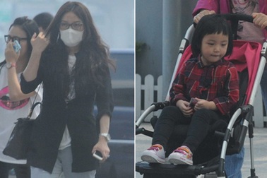 Con gái Triệu Vy càng lớn càng giống mẹ