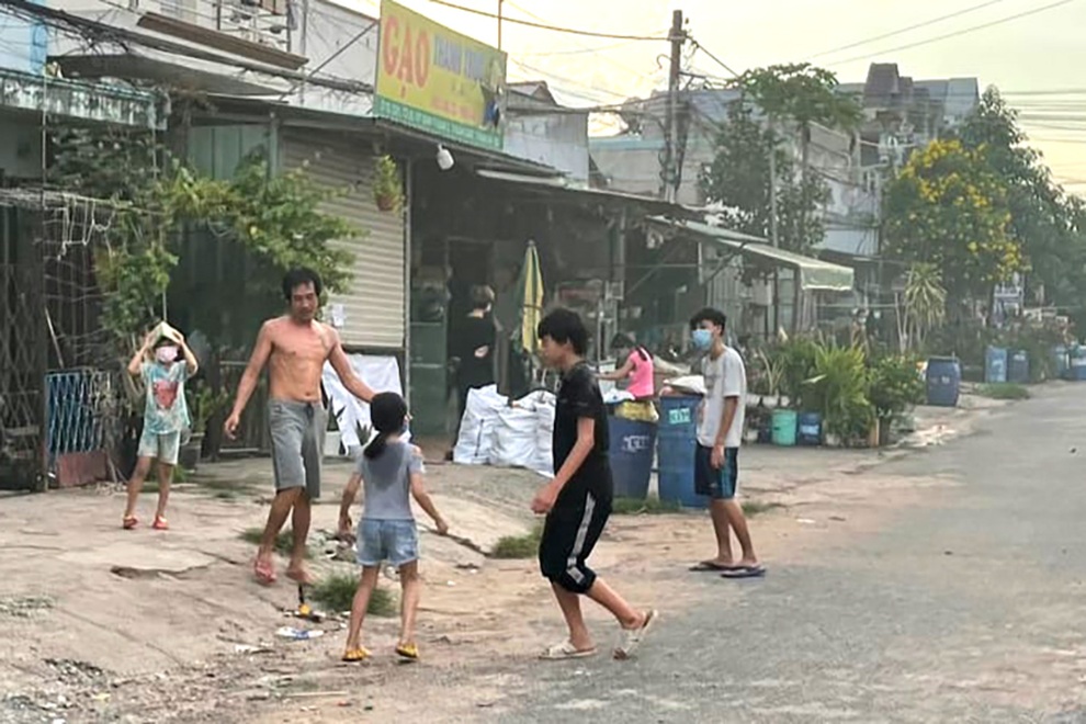 Bình Dương lập kỷ lục với 7.154 bệnh nhân Covid-19 xuất viện trong một ngày - 2 Bình Dương lập kỷ lục với 7.154 bệnh nhân Covid-19 xuất viện trong một ngày - 2