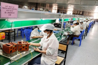 Bắc Giang: Mở "luồng xanh" cho công nhân vùng an toàn đi làm