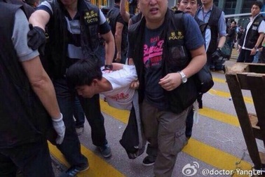 Thủ lĩnh biểu tình Hồng Kông bị cấm bén mảng tới địa điểm biểu tình