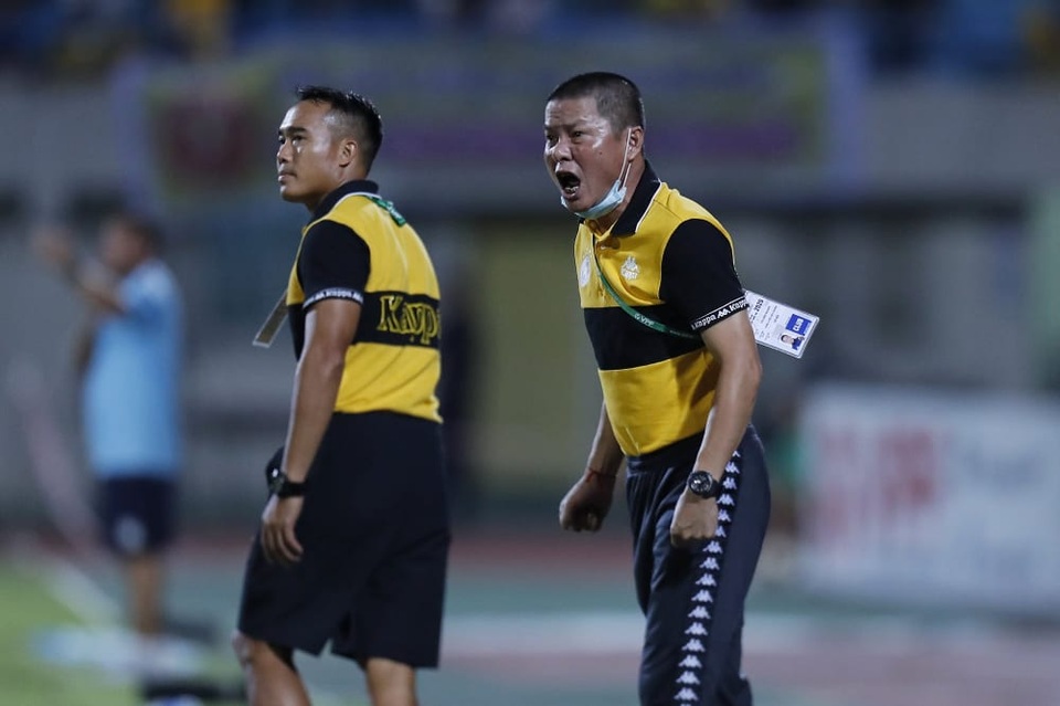 HLV Chu Đình Nghiêm không biết bao giờ Văn Hậu trở lại - 1 HLV Chu Đình Nghiêm không biết bao giờ Văn Hậu trở lại - 1