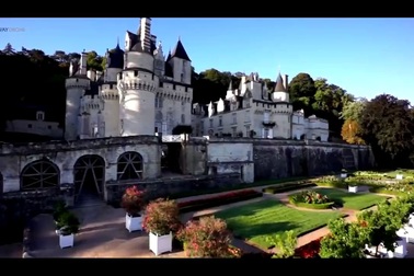 Lâu đài cổ tích có thật của "Nàng công chúa ngủ trong rừng"