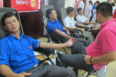 Ngày hội hiến máu “Hành trình đỏ 2014 – Kết nối dòng máu Việt”