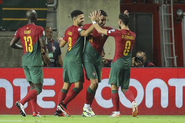 Ronaldo vắng mặt, Goncalo Ramos giúp Bồ Đào Nha thắng 9-0