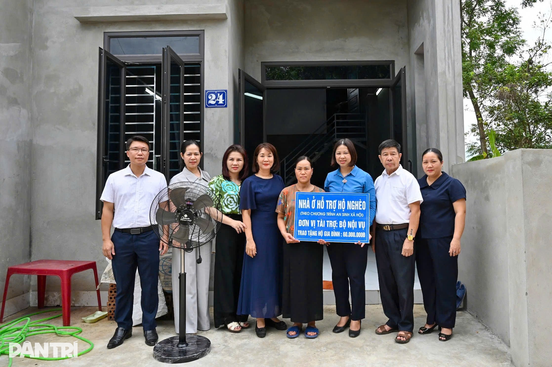 Bộ Nội vụ khánh thành Nhà bia ghi danh liệt sỹ và 10 căn nhà mới ở Nghĩa Lộ - 10 Bộ Nội vụ khánh thành Nhà bia ghi danh liệt sỹ và 10 căn nhà mới ở Nghĩa Lộ - 10