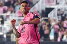 Lionel Messi sáng rực rỡ ngày tái xuất, Inter Miami tiến gần ngôi vô địch