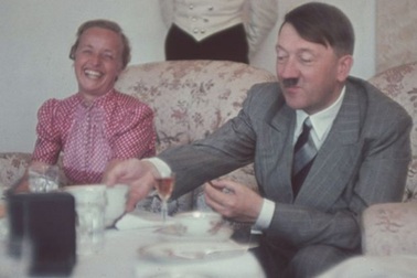 Người hầu Hitler tiết lộ thói quen ăn đêm và ngủ ngày của trùm phát xít