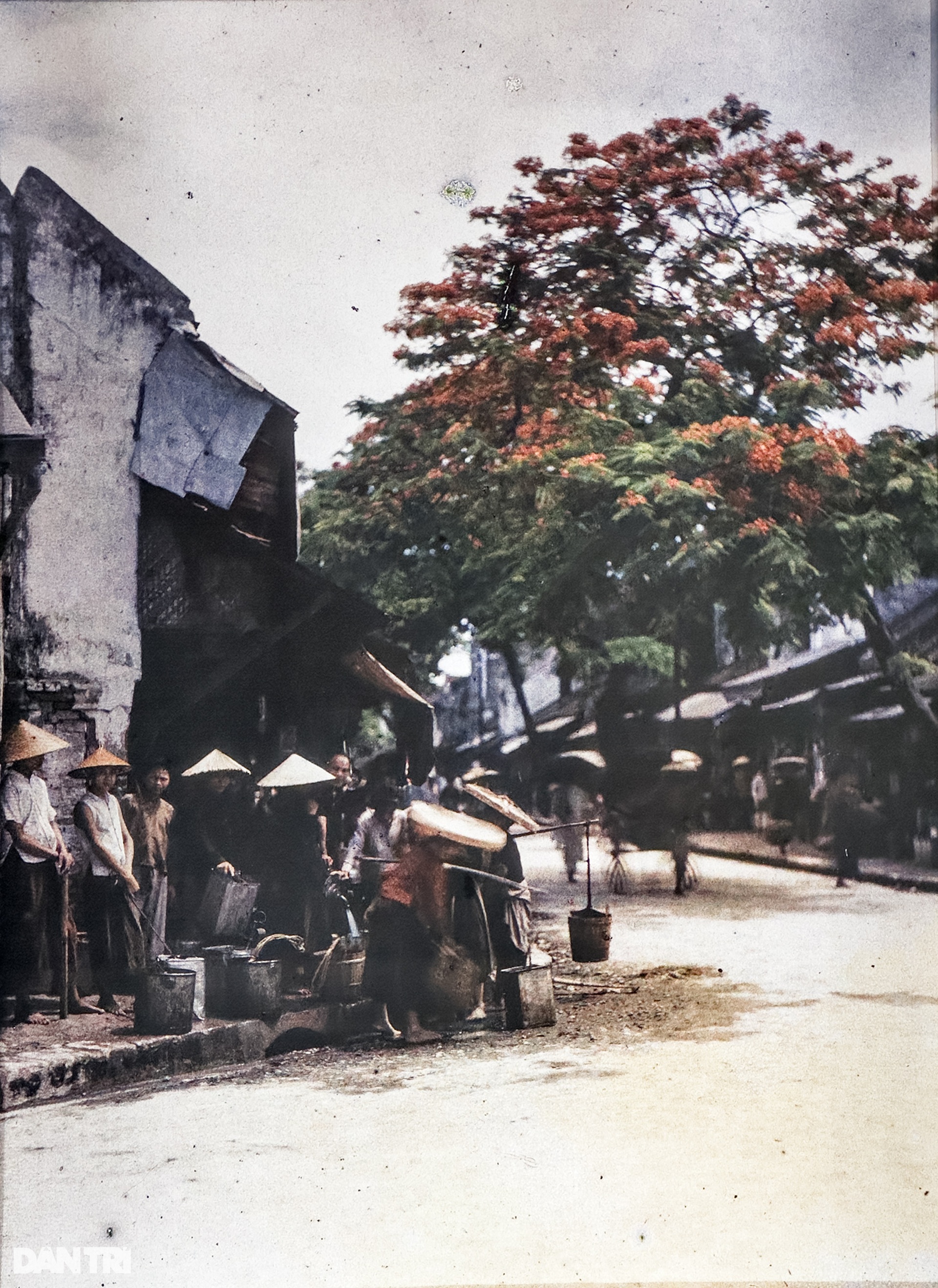 Diện mạo Hà Nội đầu thế kỷ 20 qua những bức ảnh màu đầu tiên - 8 Diện mạo Hà Nội đầu thế kỷ 20 qua những bức ảnh màu đầu tiên - 8
