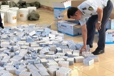 Quảng Ninh thu giữ hơn 5.000 tuýp thuốc tân dược nhập lậu từ Trung Quốc