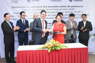 Ký thỏa thuận “mở rộng cửa” việc làm cho sinh viên Pháp ngữ