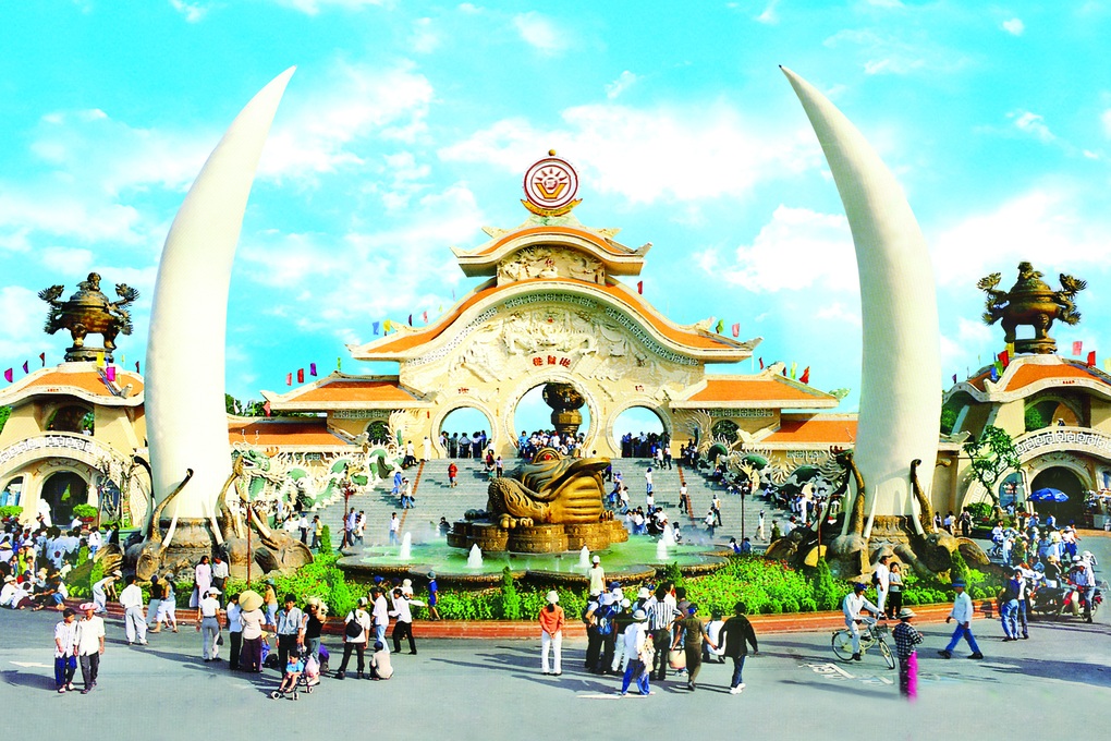 Suối Tiên: Hành trình 30 năm từ lâm trại nuôi trăn đến biểu tượng du lịch văn hóa Việt - 1 Suối Tiên: Hành trình 30 năm từ lâm trại nuôi trăn đến biểu tượng du lịch văn hóa Việt - 1