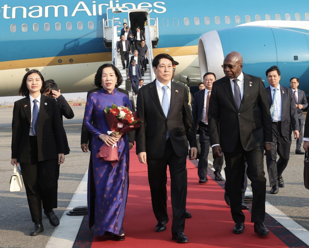 Chủ tịch nước Lương Cường bắt đầu chuyến thăm cấp Nhà nước Cộng hòa Angola - 1 Chủ tịch nước Lương Cường bắt đầu chuyến thăm cấp Nhà nước Cộng hòa Angola - 1