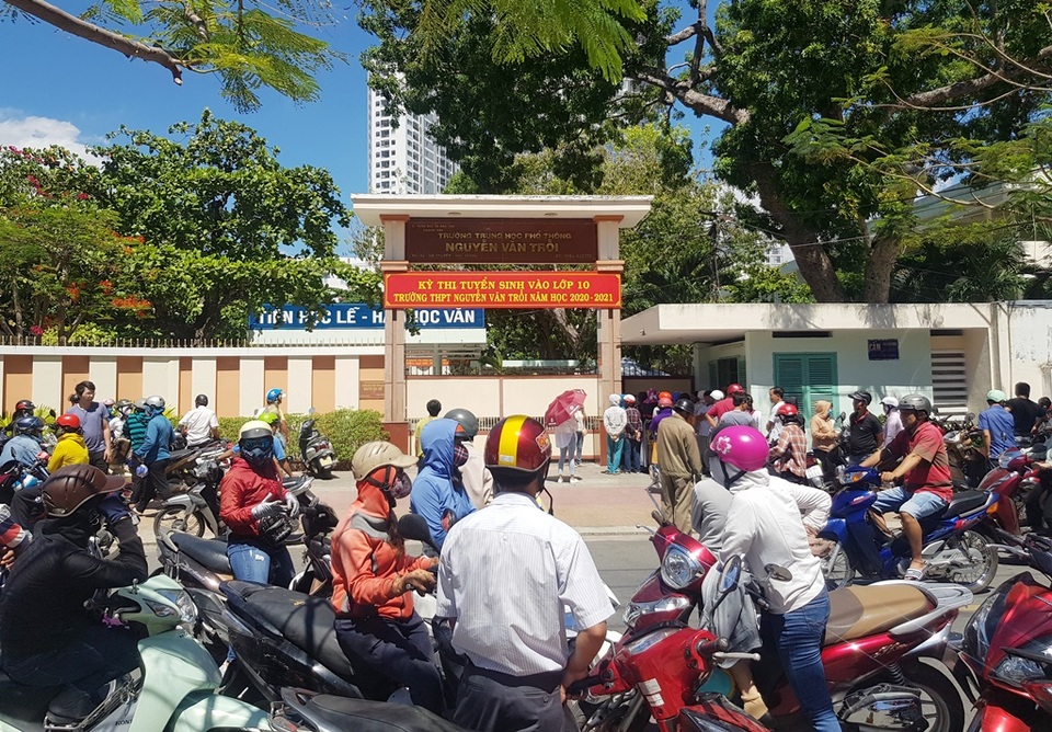 Việc tốt của người Việt mùa Covid-19 vào đề Ngữ văn lớp 10 tại Khánh Hòa - 4 Việc tốt của người Việt mùa Covid-19 vào đề Ngữ văn lớp 10 tại Khánh Hòa - 4