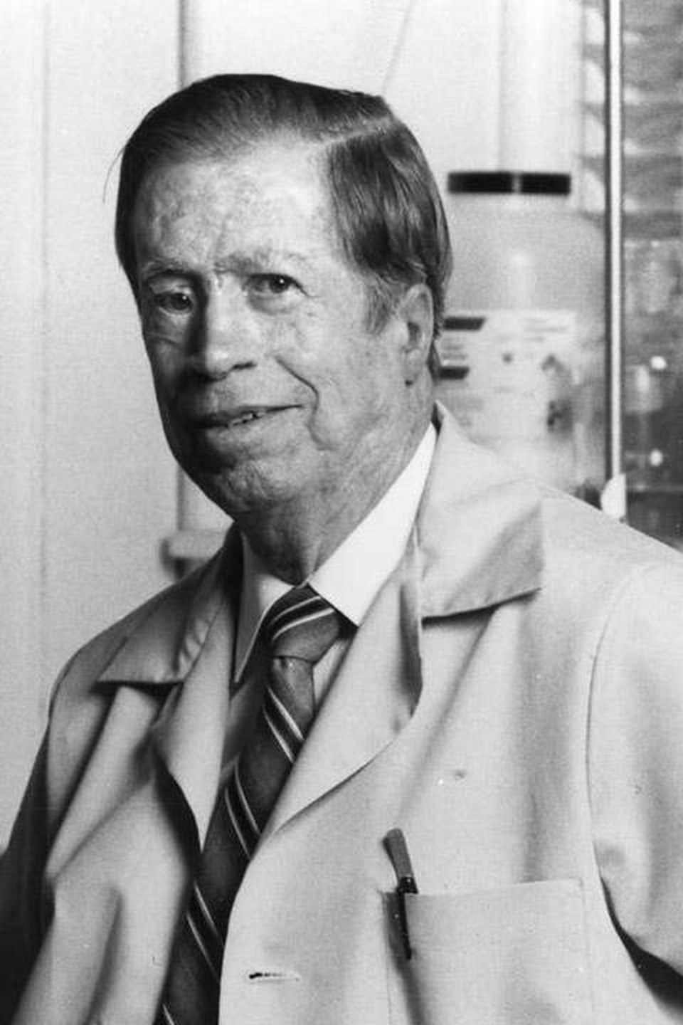 Chuyên gia Đại học Y Hà Nội giới thiệu công nghệ chống nhăn từ giải Nobel - 2 Chuyên gia Đại học Y Hà Nội giới thiệu công nghệ chống nhăn từ giải Nobel - 2