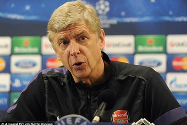 Wenger phản pháo lại sự công kích từ người hâm mộ Arsenal