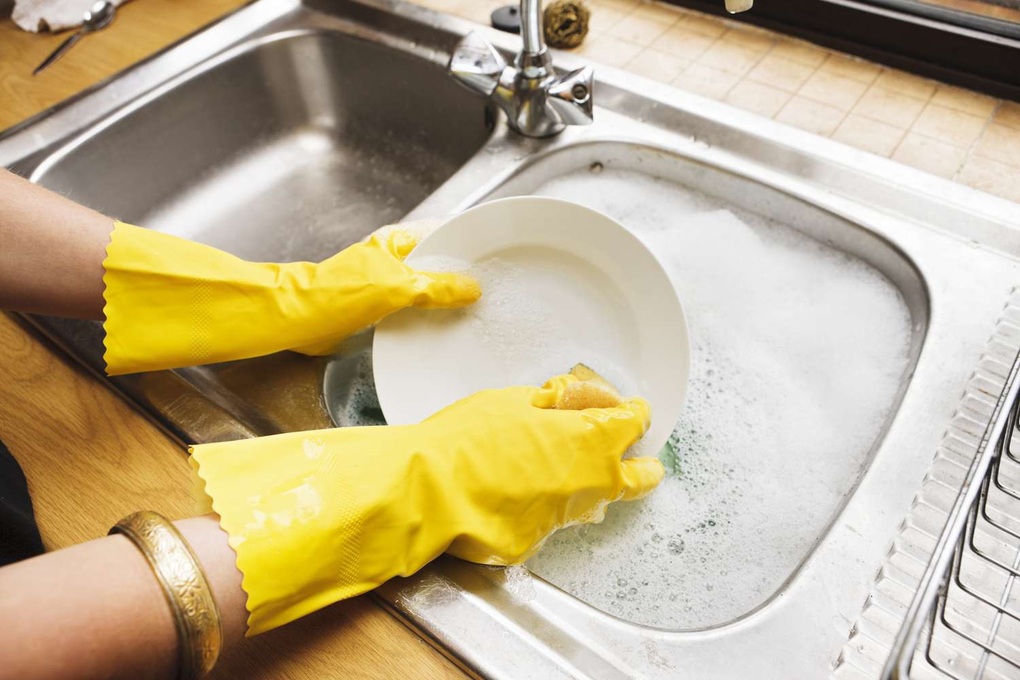 Bạn đã biết cách rửa bát đúng để không gây hại sức khỏe - 1 Bạn đã biết cách rửa bát đúng để không gây hại sức khỏe - 1