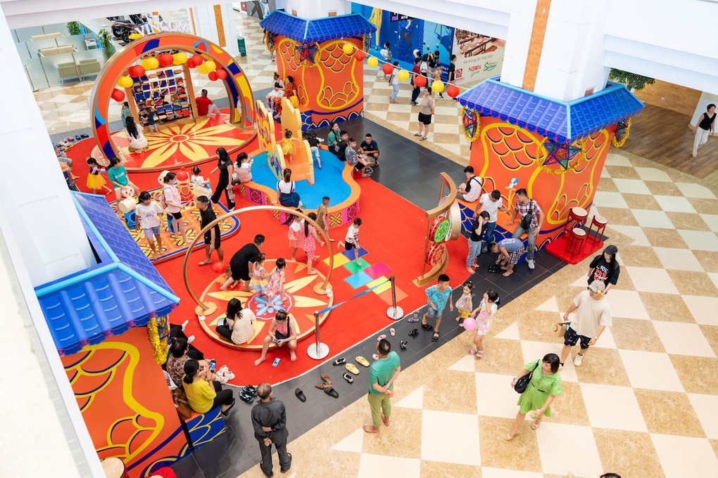 Vincom khởi động lễ hội Tươi màu sắc Việt, vui tiệc đoàn viên - 5 Vincom khởi động lễ hội Tươi màu sắc Việt, vui tiệc đoàn viên - 5