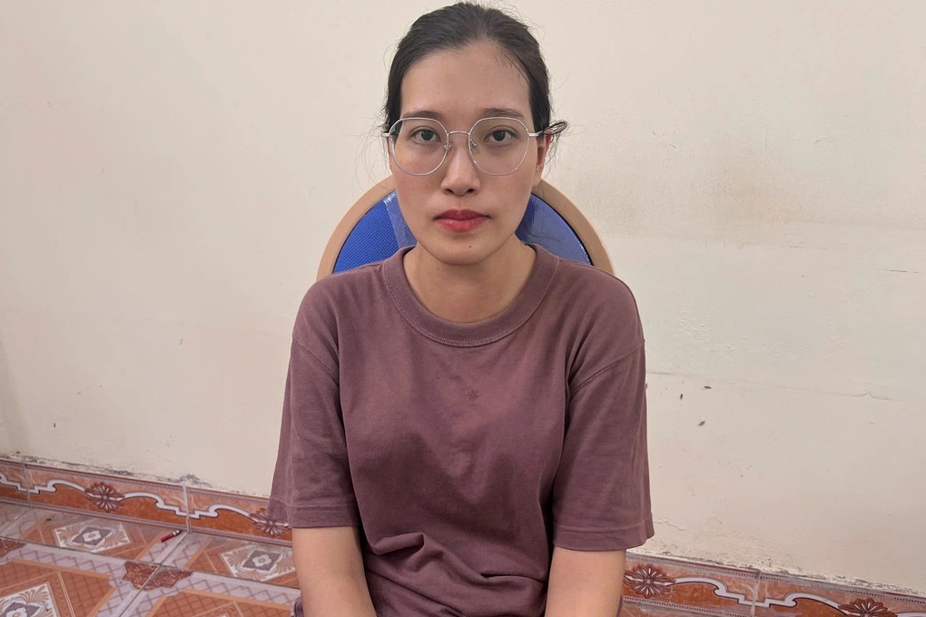 Bắt nữ quái lẻn vào nhà dân trộm 4 chỉ vàng - 1 Bắt nữ quái lẻn vào nhà dân trộm 4 chỉ vàng - 1