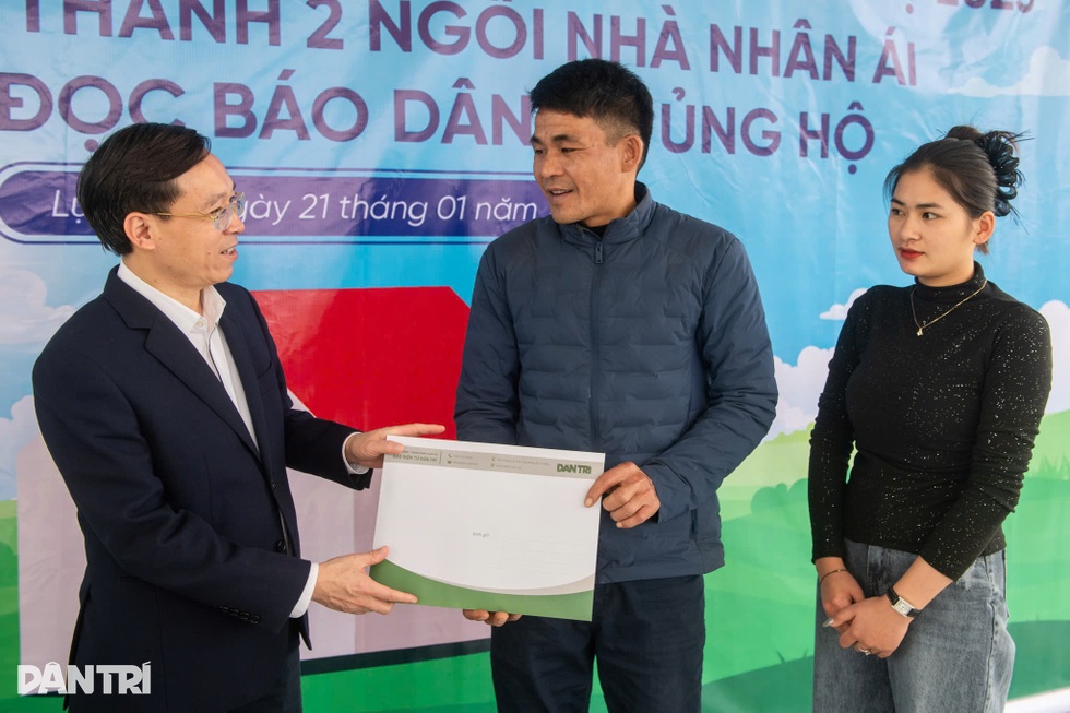 Ấm áp, xúc động ngày khánh thành 2 ngôi nhà Nhân ái ở nơi bão Yagi đi qua - 4 Ấm áp, xúc động ngày khánh thành 2 ngôi nhà Nhân ái ở nơi bão Yagi đi qua - 4