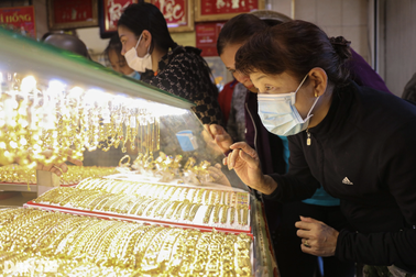 Doanh nghiệp chi gần 6,5 tỷ đồng tặng vàng, lì xì cho công nhân