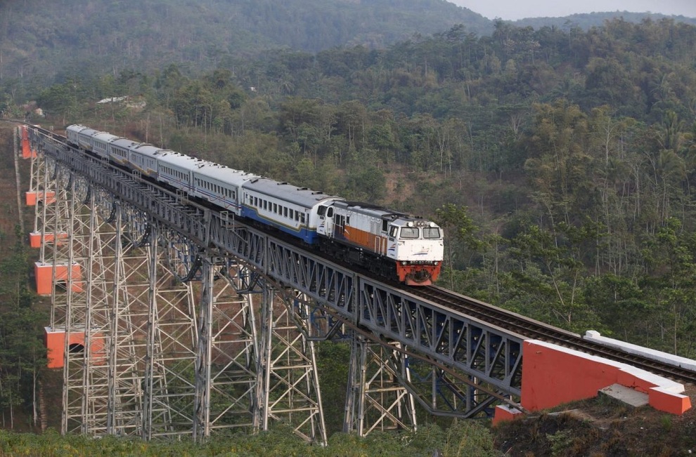 Indonesia gặp khó vì các khoản nợ ẩn từ các dự án với Trung Quốc - 1 Indonesia gặp khó vì các khoản nợ ẩn từ các dự án với Trung Quốc - 1