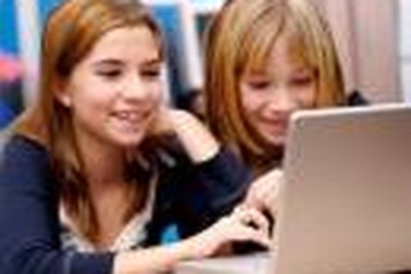 Giới trẻ “không thể sống nếu thiếu net”