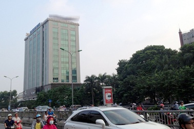 Những tòa nhà từng bị “cưa ngọn” ở Hà Nội