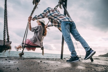 Bộ ảnh kỷ niệm 5 năm tình yêu đẹp giản dị bên bờ biển