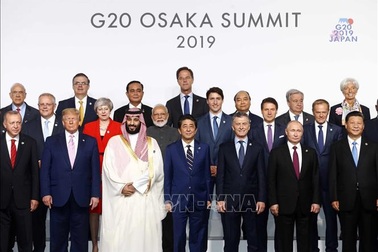 Thủ tướng: Việt Nam đang nỗ lực chuyển đổi số toàn bộ nền kinh tế-xã hội