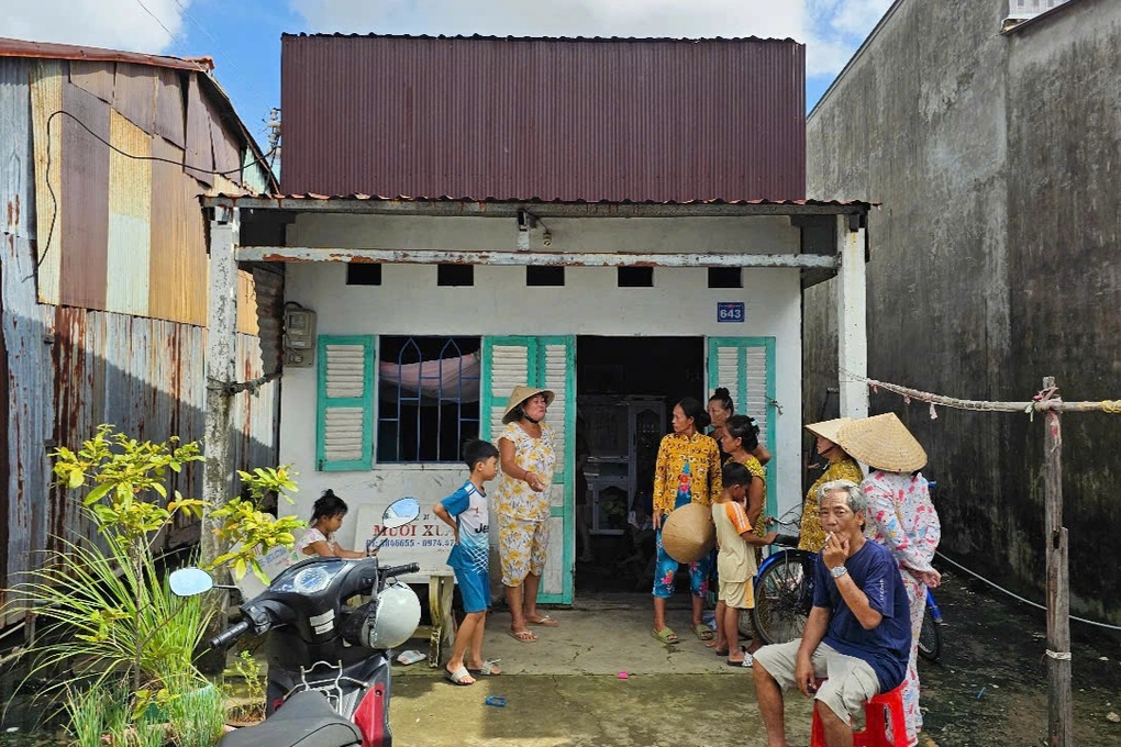 Nguyên nhân ban đầu vụ bé gái 14 tuổi bị lột đồ, đánh tập thể ở Cần Thơ - 1 Nguyên nhân ban đầu vụ bé gái 14 tuổi bị lột đồ, đánh tập thể ở Cần Thơ - 1