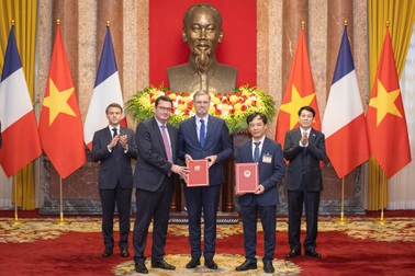 Việt Nam và Pháp viết tiếp chương mới trong chinh phục không gian