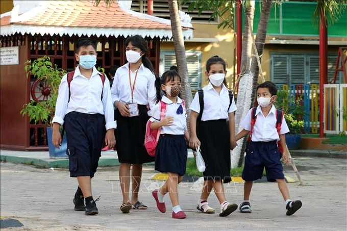 Theo ourworldindata.org, Campuchia có tỷ lệ tiêm phòng COVID-19 trên tổng số dân hơn 16 triệu người cao hơn nhiều quốc gia khác ở châu Á.