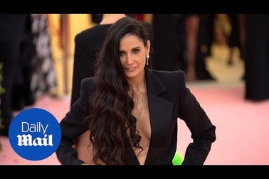 Demi Moore dự Met Gala