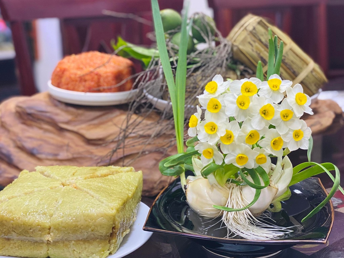 Sắm đèn cực tím chăm hoa đĩa ngọc, chén vàng khoe sắc, tỏa hương dịp Tết - 14 Sắm đèn cực tím chăm hoa đĩa ngọc, chén vàng khoe sắc, tỏa hương dịp Tết - 14