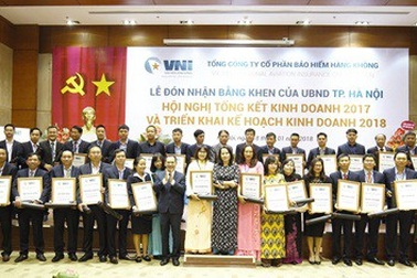 Bảo hiểm Hàng không (VNI) đón nhận Bằng khen của UBND TP.Hà Nội