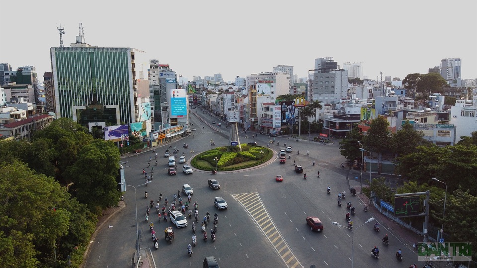 Quên dịch bệnh, lờ cách ly? - 5 Quên dịch bệnh, lờ cách ly? - 5