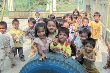 Người Cơ tu hết thay tên lại… đổi họ