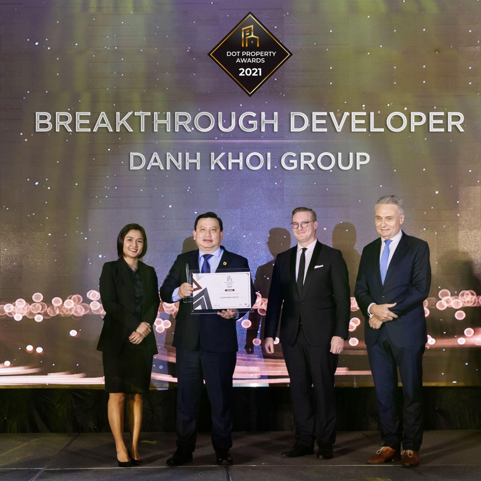 Danh Khôi nhận giải thưởng Nhà phát triển bất động sản đột phá 2021 - 1 Danh Khôi nhận giải thưởng Nhà phát triển bất động sản đột phá 2021 - 1