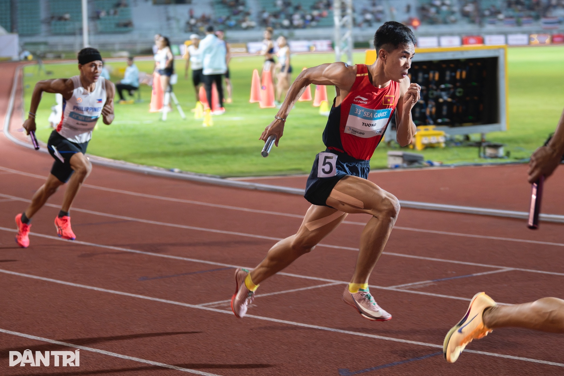 Nguyễn Thị Oanh bền bỉ nối dài kỷ lục, giữ vững đỉnh cao SEA Games - 10 Nguyễn Thị Oanh bền bỉ nối dài kỷ lục, giữ vững đỉnh cao SEA Games - 10