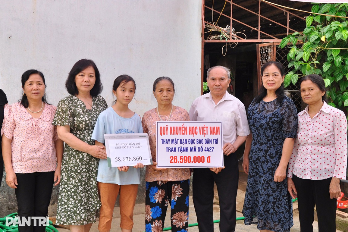 Cô bé mồ côi Ngọc Khánh tiếp tục được bạn đọc Dân trí giúp đỡ - 5 Cô bé mồ côi Ngọc Khánh tiếp tục được bạn đọc Dân trí giúp đỡ - 5
